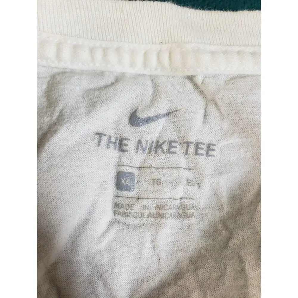 Nike Shirt Size Extra Large Mens White Short Sleeve Casual Logo Sportswear